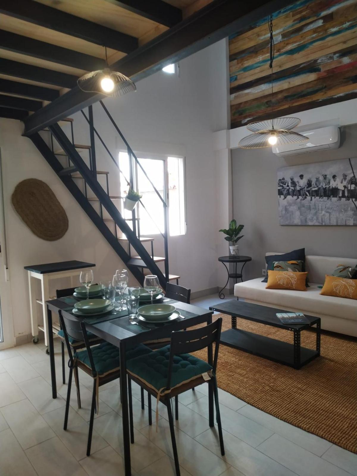Centrico Apartamento Familiar Con Patio Privado Alicante Esterno foto