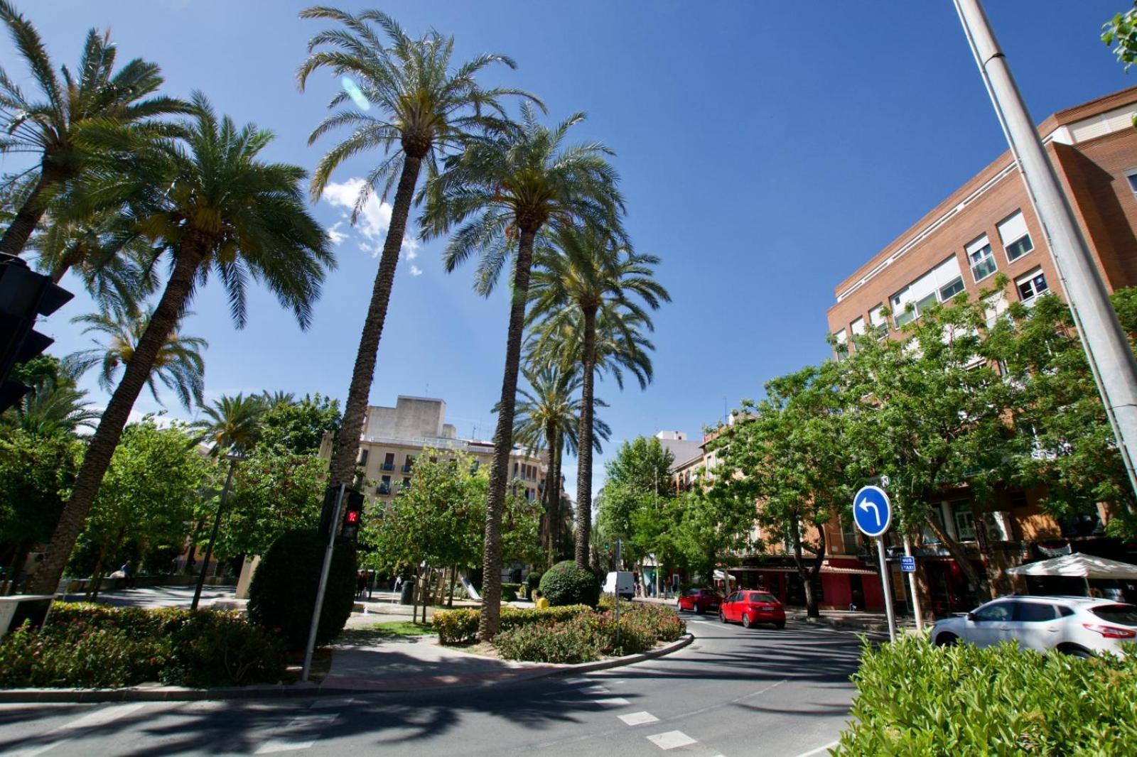 Centrico Apartamento Familiar Con Patio Privado Alicante Esterno foto